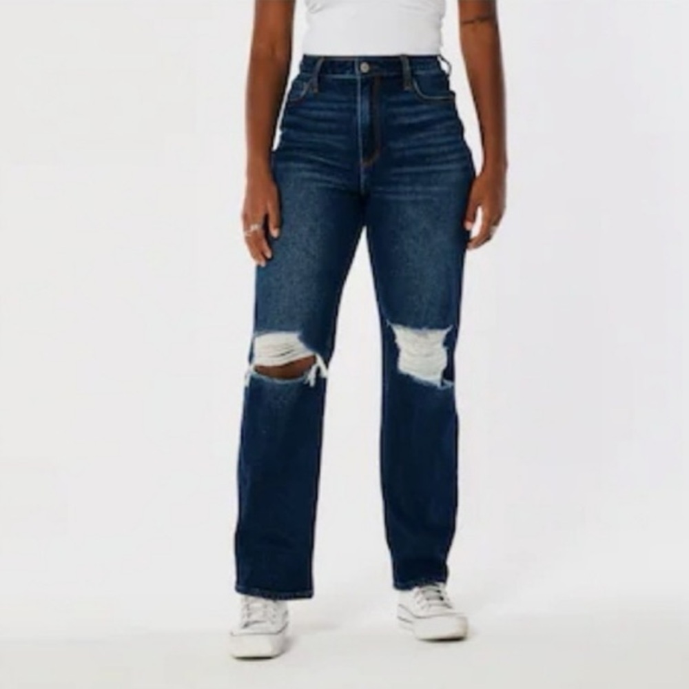 EUC Hollister Curvy Ultra High-Rise Dad Jeans Distressed Knees Dark Wash